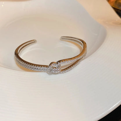 Golden Zircon Knot Bracelet